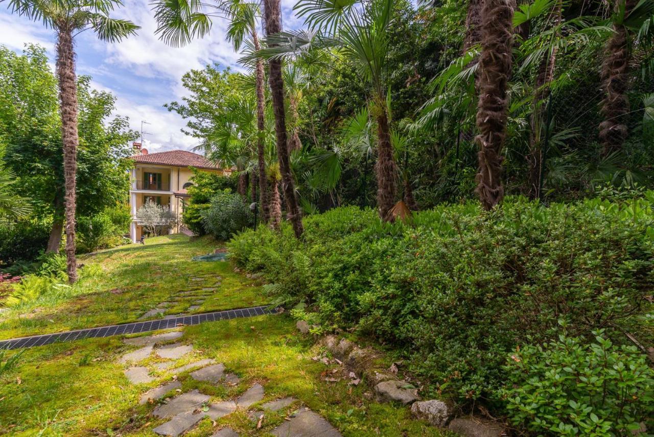 La Dependance Immersa Nel Parco Della Villa Isabella Stresa Exterior foto