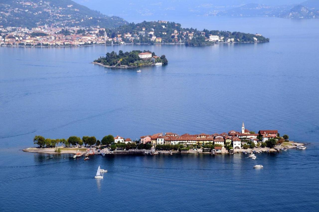 La Dependance Immersa Nel Parco Della Villa Isabella Stresa Exterior foto