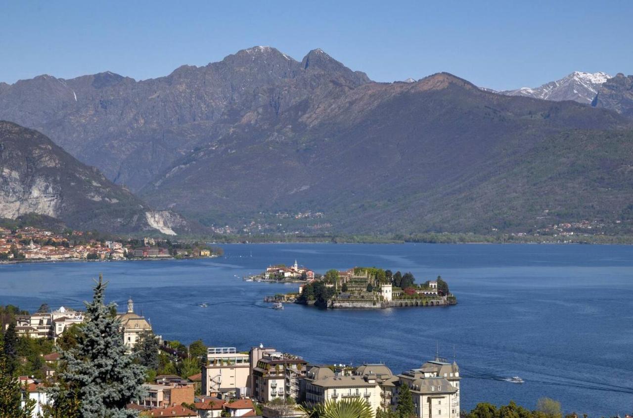 La Dependance Immersa Nel Parco Della Villa Isabella Stresa Exterior foto